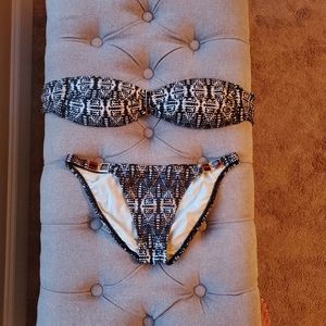 ViX Black and White Bandeau Bikini Swimsuit Small
